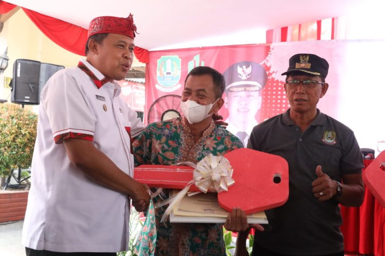 Plt. Wali Kota Tanggapi Persoalan Banjir Lewat Program Semesta Berencana di Kecamatan Rawalumbu
