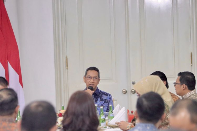 Pj. Wali Kota Bekasi Hadiri _High Level Meeting_ Tim Pengendalian Inflasi Daerah di Balai Kota DKI Jakarta