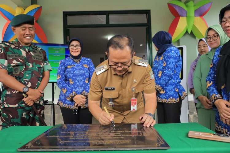 Pj. Wali Kota Bekasi Apresiasi Program Bina Keluarga Balita (BKB) dari Yonif 202/Tajimalela
