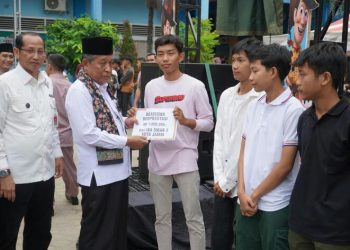 Hadiri 46 Tahun Berdirinya SMAN 3 Kota Jambi, Sani Minta SMAN 3 Kota Jambi Berwawasan Global dan Berkarakter Pancasila