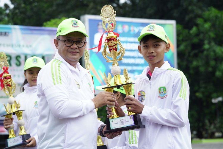 Hari Olah Raga Nasional, Pj. Wali Kota Bekasi Gani Muhamad Apresiasi Atlet-atlet Berprestasi